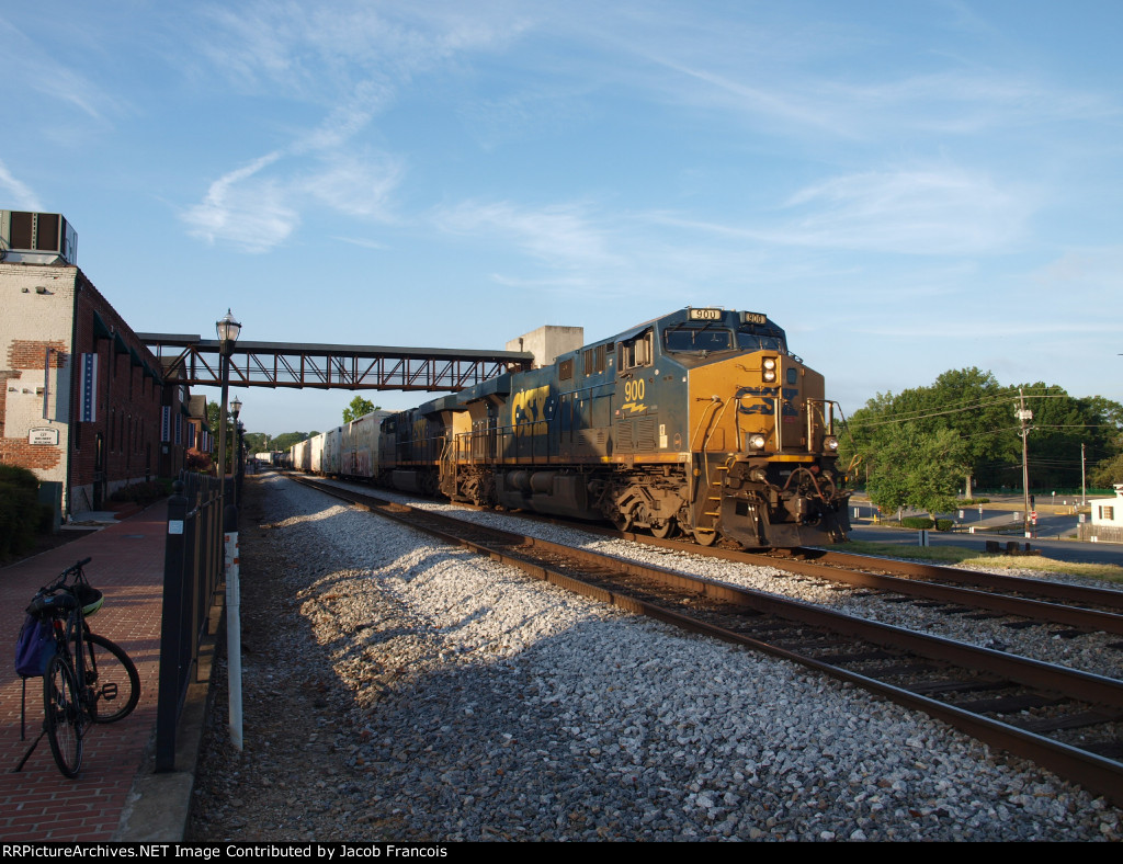 CSX 900